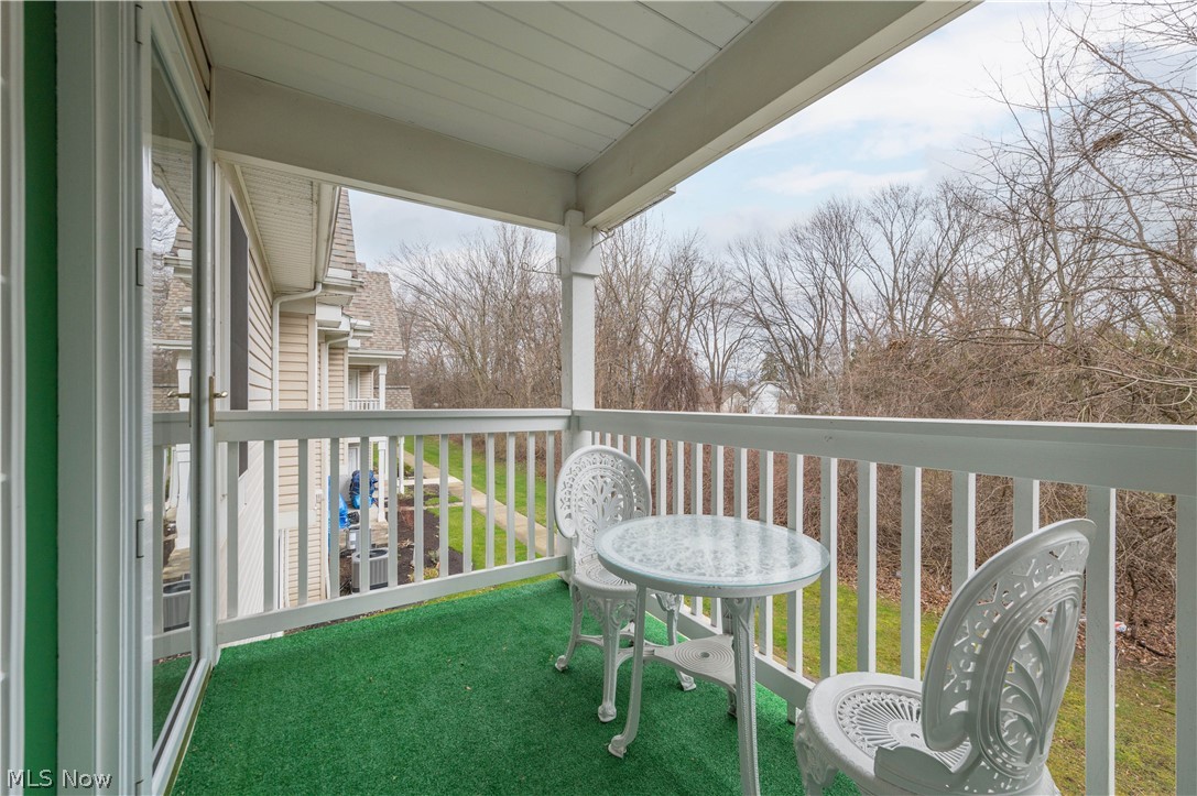 Lenox Square Condo Ph 03 - Residential