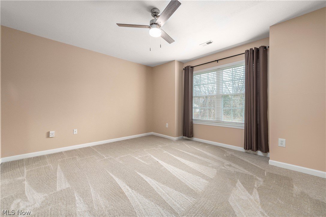 Lenox Square Condo Ph 03 - Residential