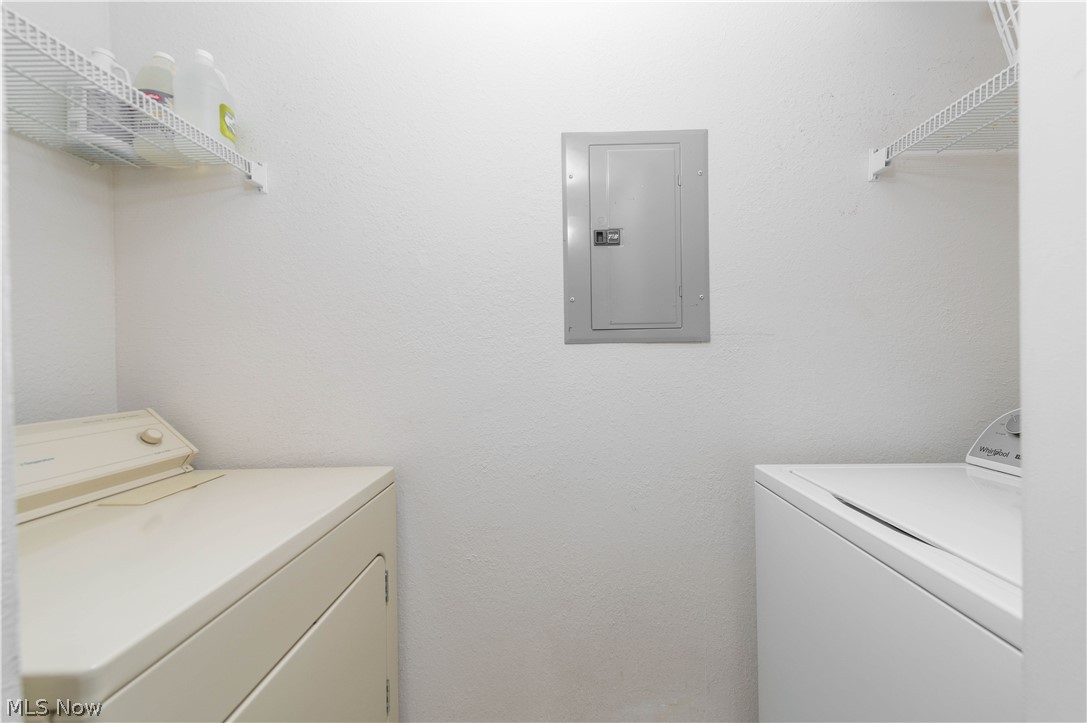 Lenox Square Condo Ph 03 - Residential