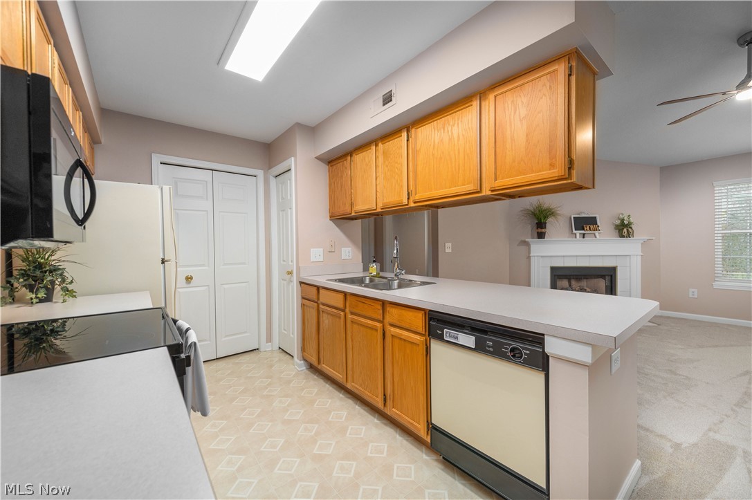 Lenox Square Condo Ph 03 - Residential