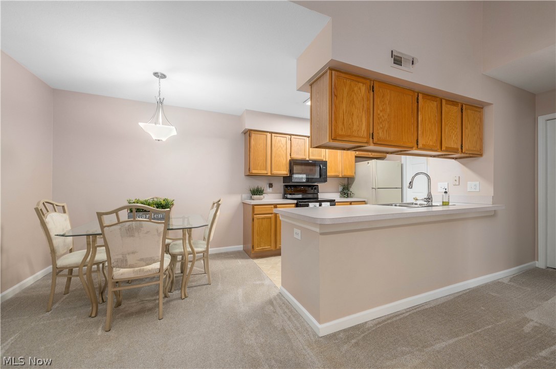 Lenox Square Condo Ph 03 - Residential