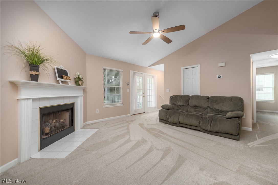 Lenox Square Condo Ph 03 - Residential