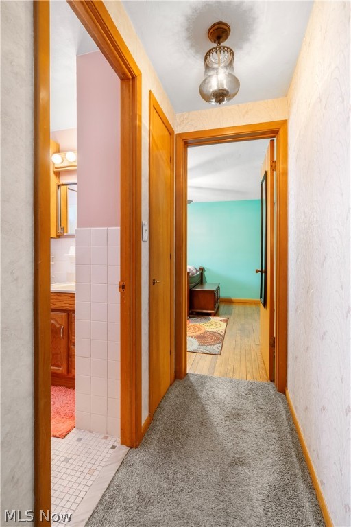 Country Club Condo - Residential