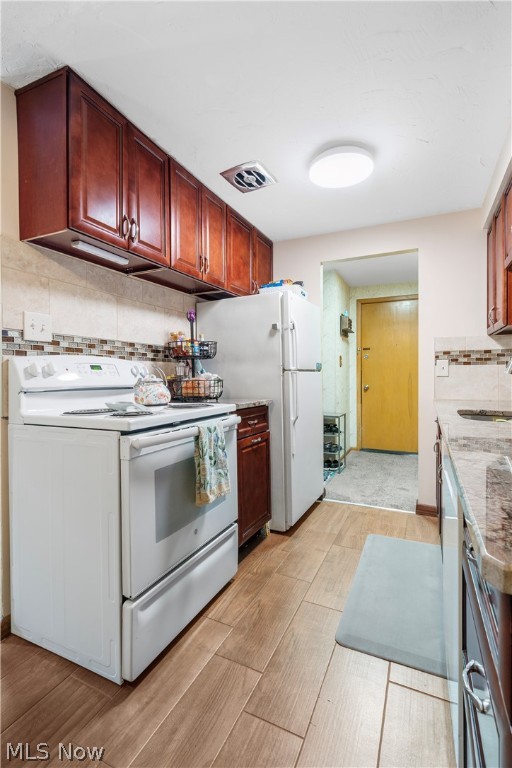 Country Club Condo - Residential