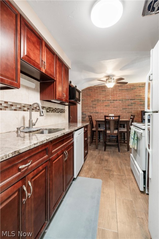 Country Club Condo - Residential