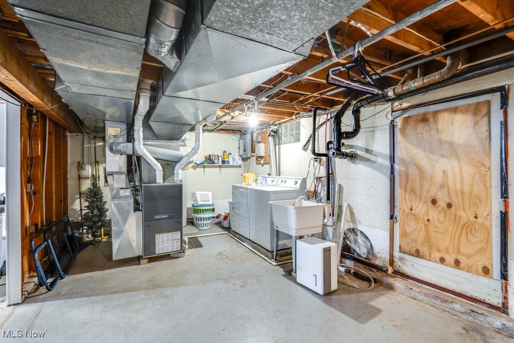 5867 Wiclif Street, Canton, Ohio image 37