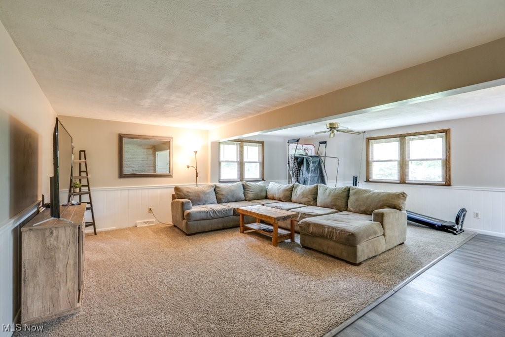 5867 Wiclif Street, Canton, Ohio image 21