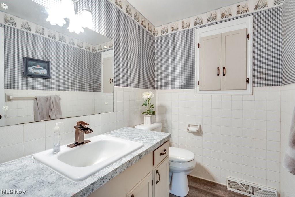 5867 Wiclif Street, Canton, Ohio image 18