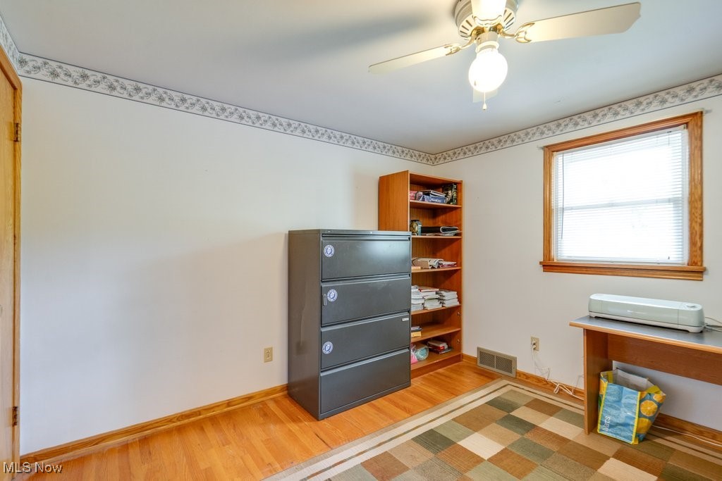 5867 Wiclif Street, Canton, Ohio image 32