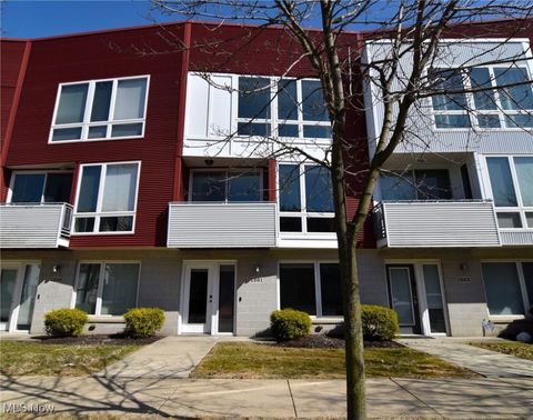 1261 W 74, Cleveland, OH 44102 - MLS#: 5106060