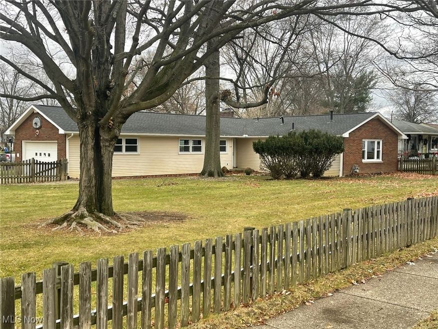 Welcome home to 625 Shaker Dr located in the highly desirable Crestwood neighborhood in Medina, OH! Conveniently located within minutes of Medina High School, our beloved Downtown Square, the Medina branch of the Cleveland Clinic and in close proximity to State Routes 3,42, 57 and I-71. The interior of the is spectacularly renovated ranch includes brand new windows, modernized kitchen, refinished hardwood floors, fresh painting throughout and complete remodel of all 3 bathrooms! Outside you will find a spacious corner lot, newer roof (2023), and updated gutters, soffits and fascia (2023). This home is move-in ready and won’t be available for very long so call your favorite Realtor today to schedule a private showing before it’s too late!