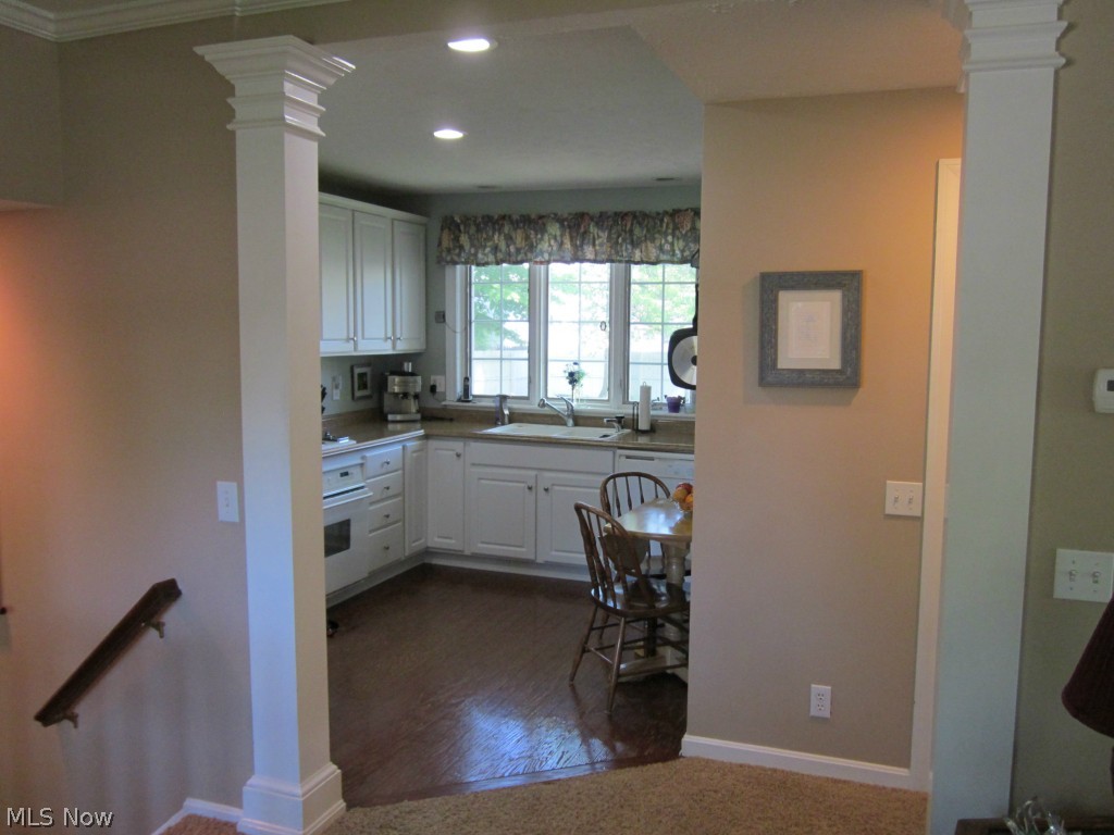 Eagle Point On Lake - Residential