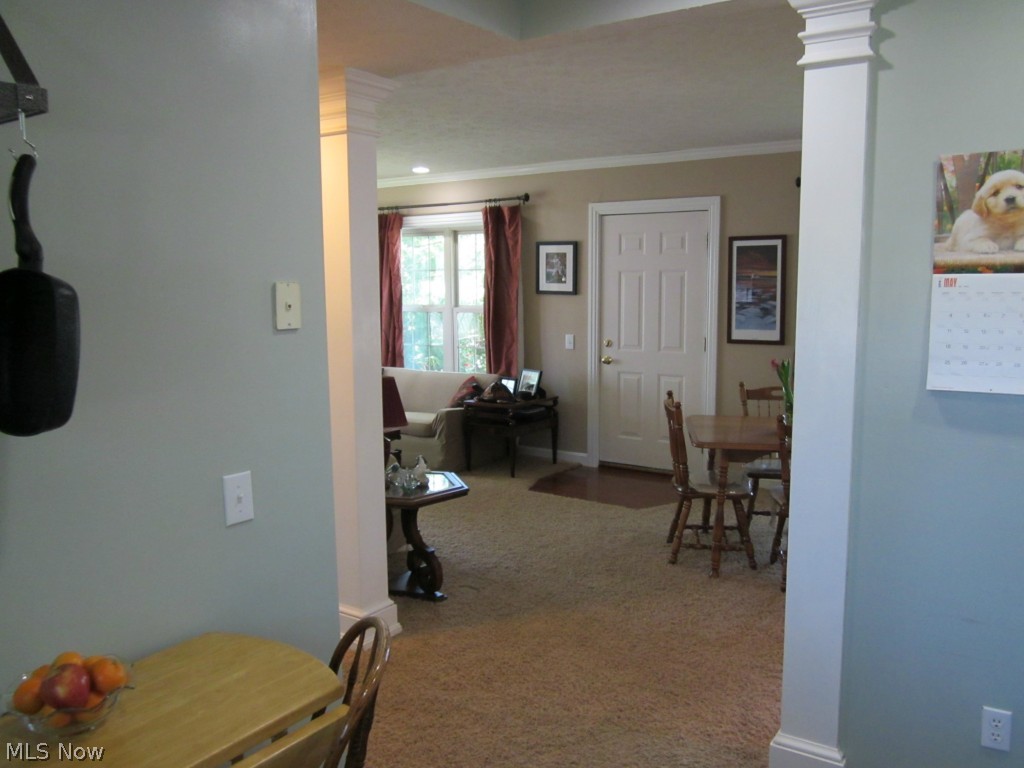 Eagle Point On Lake - Residential