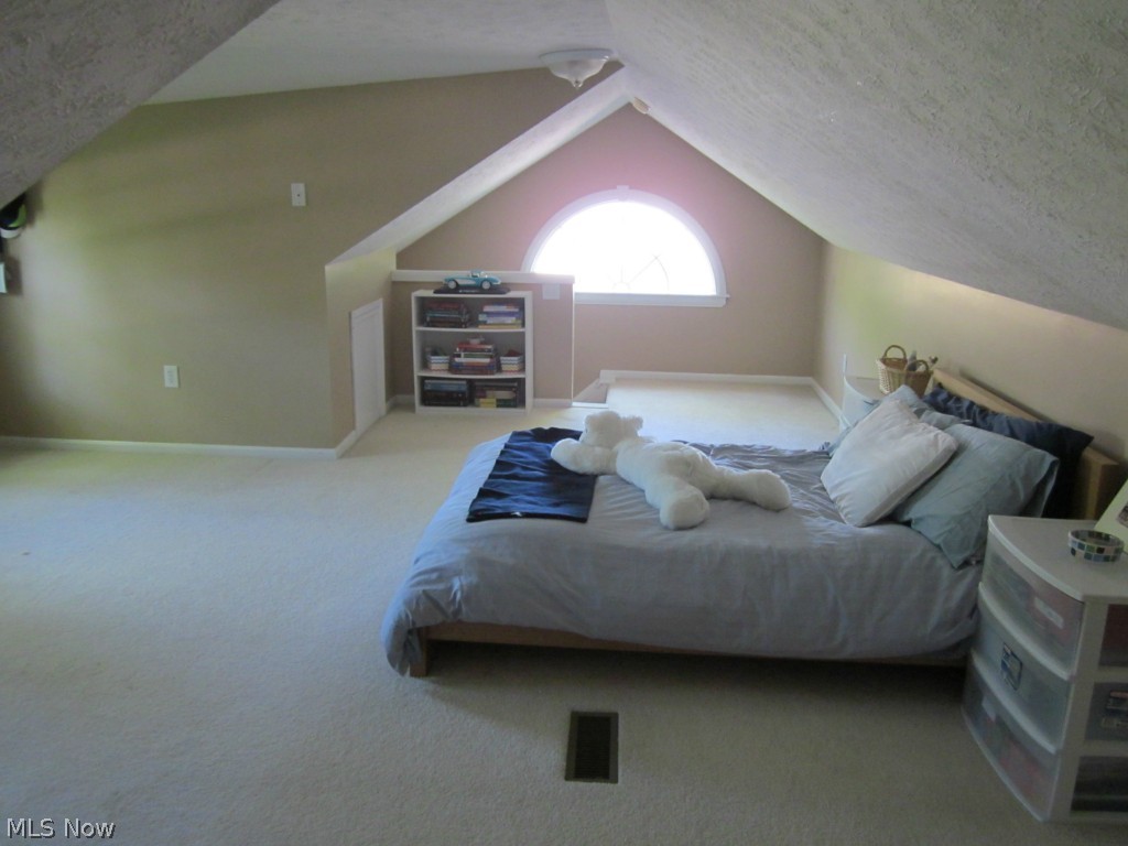 Eagle Point On Lake - Residential