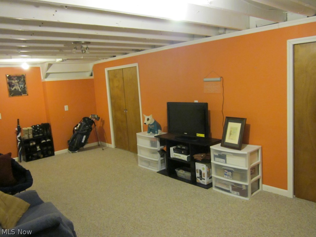 Eagle Point On Lake - Residential