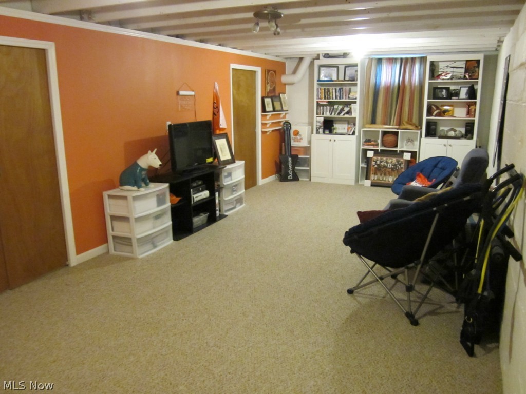 Eagle Point On Lake - Residential