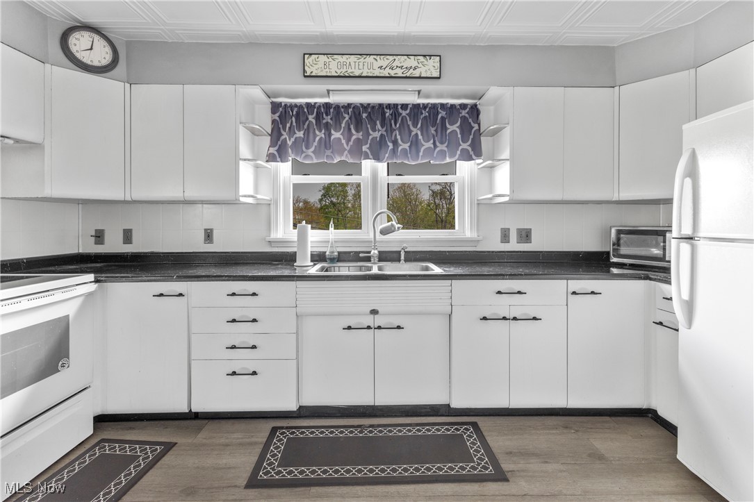 103 Greenview Drive, Cadiz, Ohio image 4