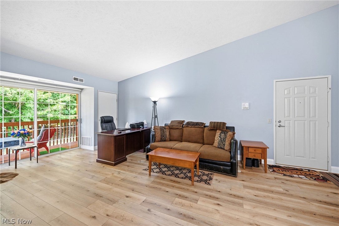 10391 Glenway Drive 202