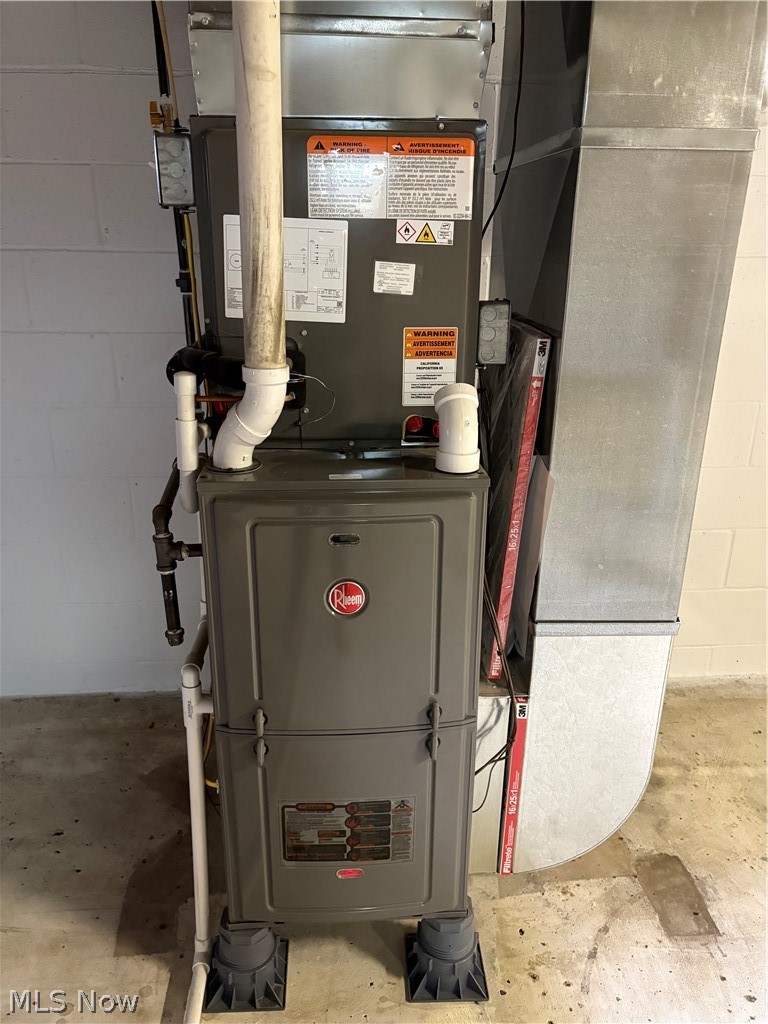 Senecaville - Residential