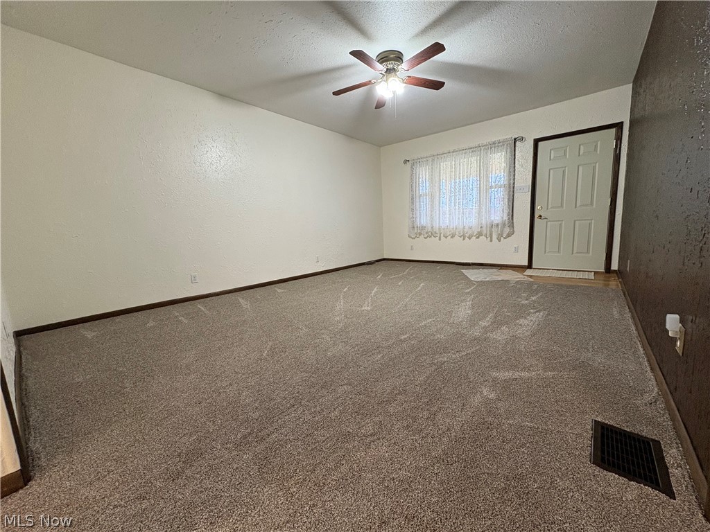 Senecaville - Residential