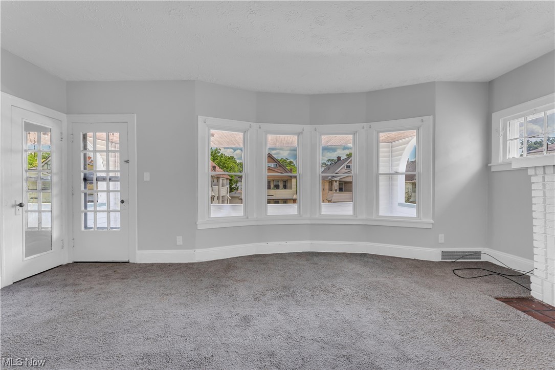 A C Spears 03 - Residential Lease