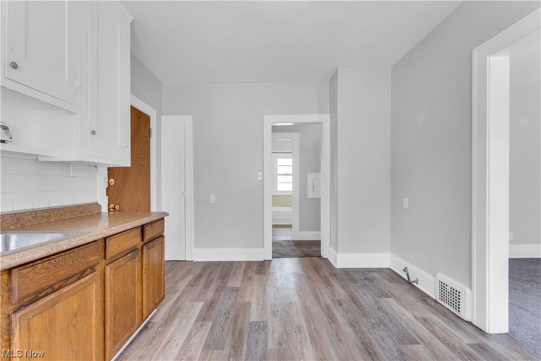 A C Spears 03 - Residential Lease