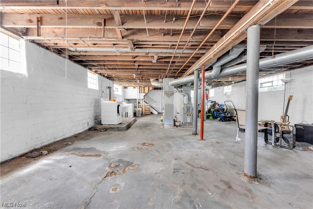 A C Spears 03 - Residential Lease