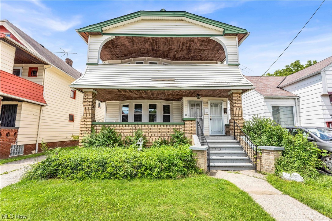 A C Spears 03 - Residential Lease