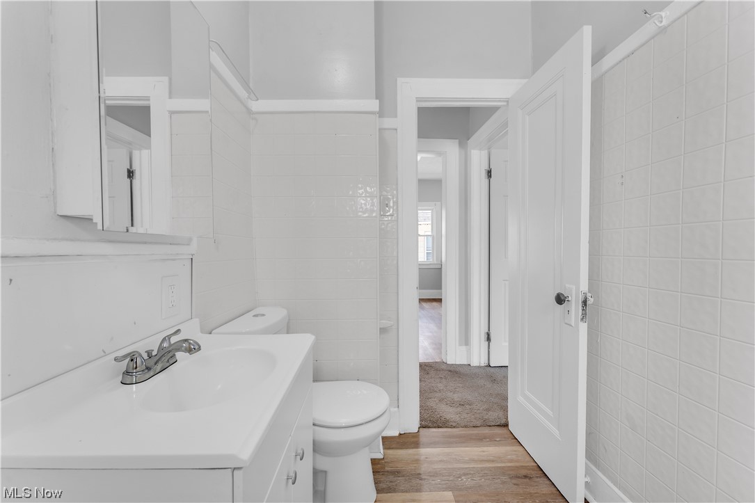 A C Spears 03 - Residential Lease