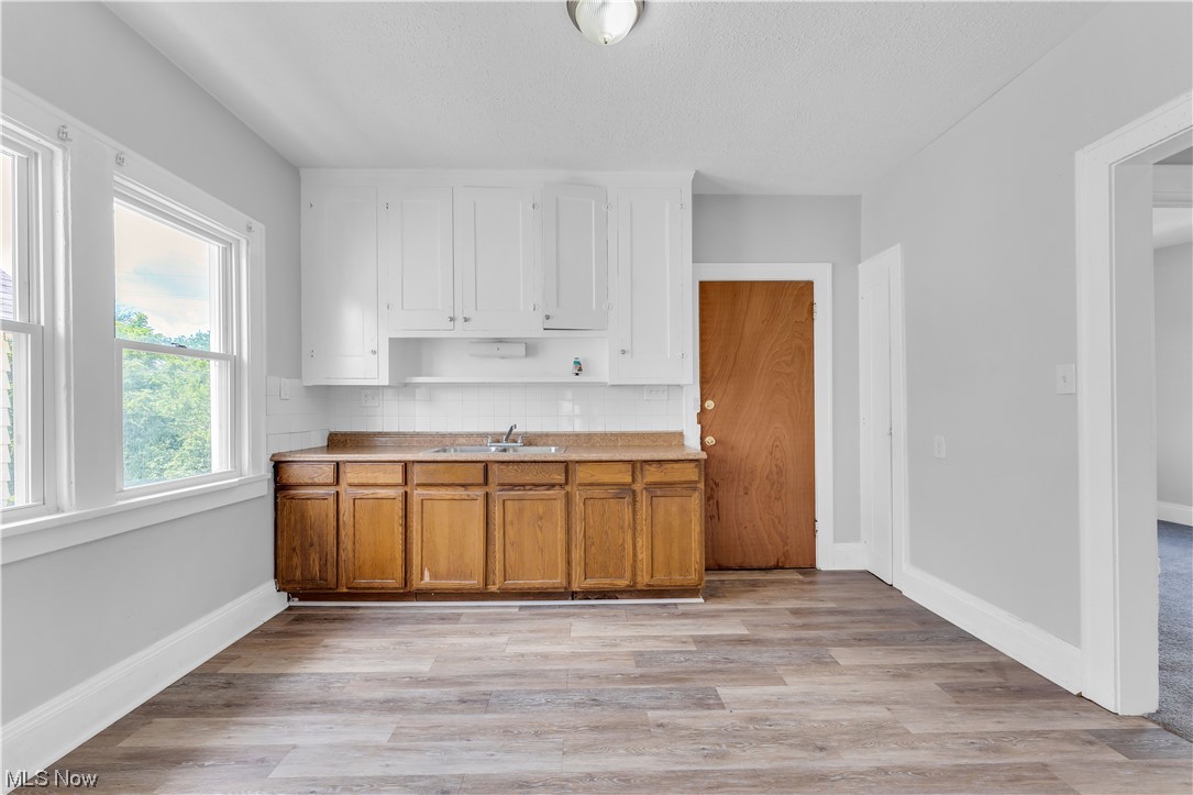 A C Spears 03 - Residential Lease