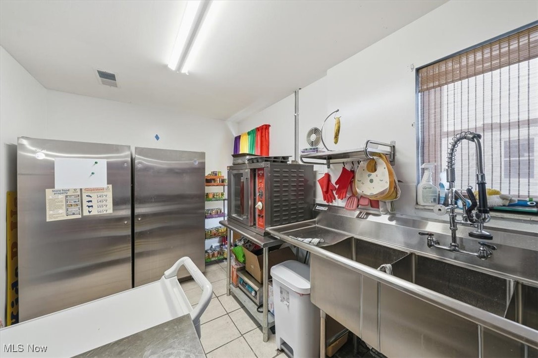 Foster & Nelsons - Commercial Sale