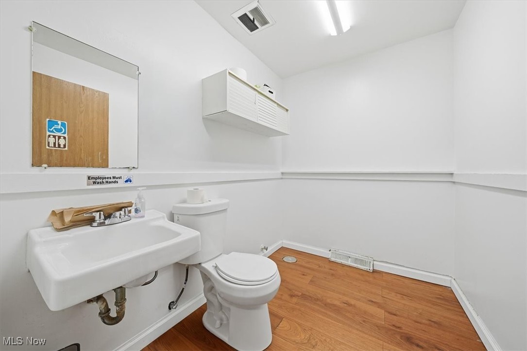 Foster & Nelsons - Commercial Sale