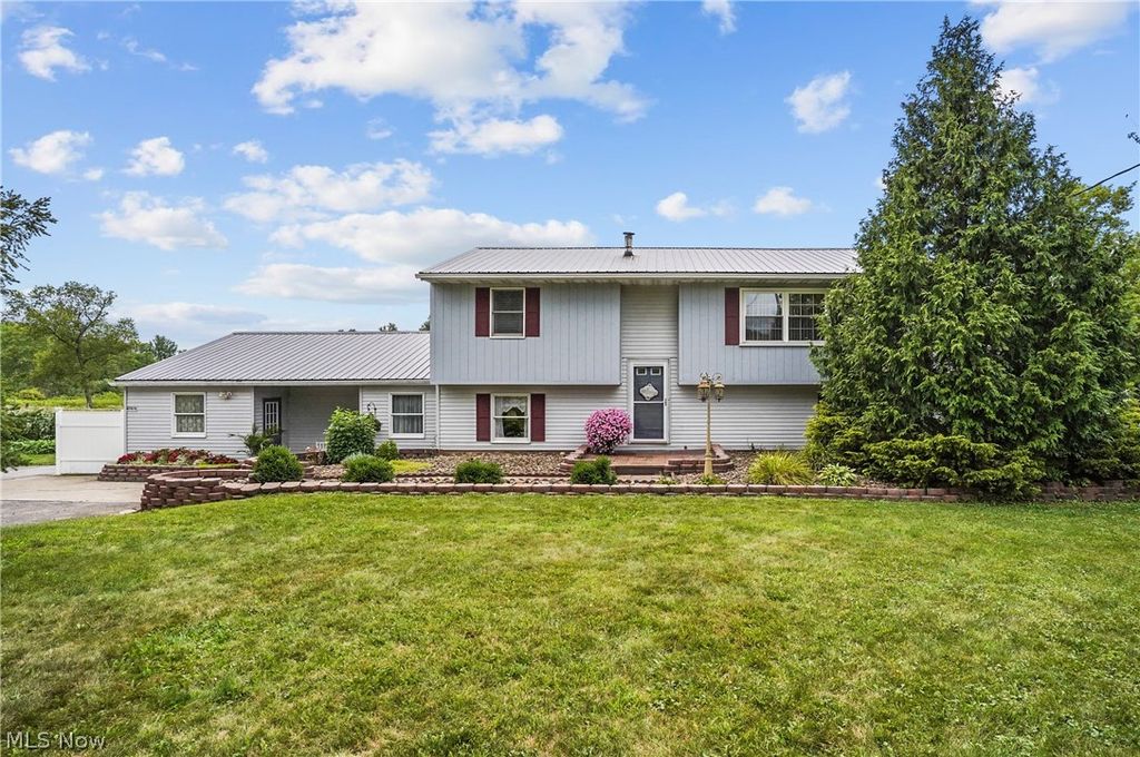 Photo of 41919 State Route 558, Leetonia, OH 44431 (MLS # 5188828)