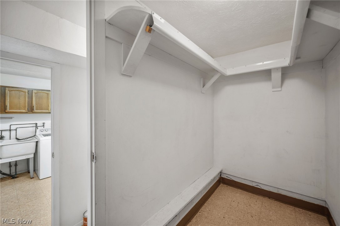 Hunt Club Mdw 03 - Residential