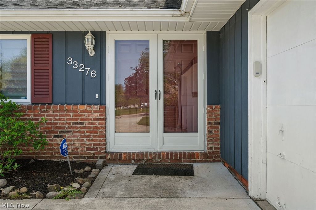 Photo of 33276 Tallyho Drive, Solon, OH 44139 (MLS # 5204303)