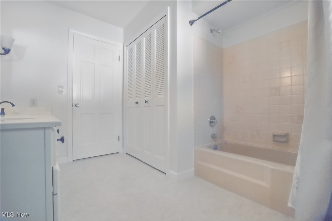 227 Redwood Road, Mansfield, Ohio image 24