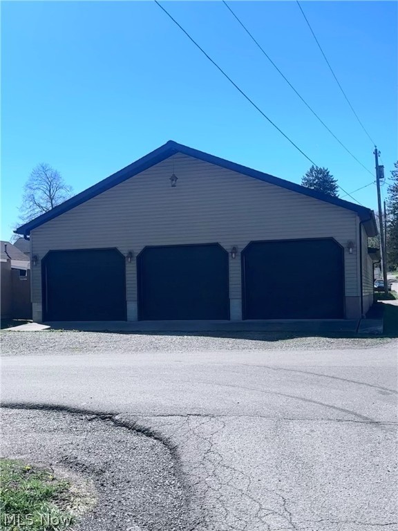 Thomas Browns Add - Residential