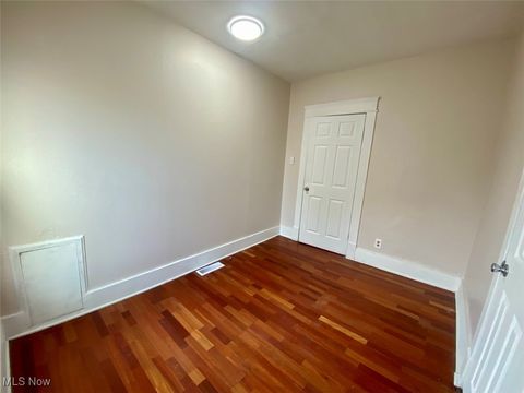 Tiny photo for 39 Brown Street #Down, Barberton, OH 44203 (MLS # 5181192)