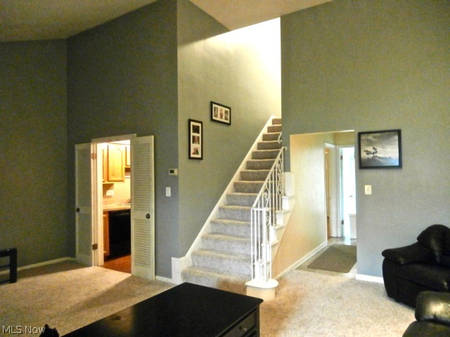 Country Club Condo - Residential