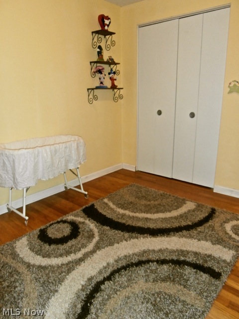 Country Club Condo - Residential