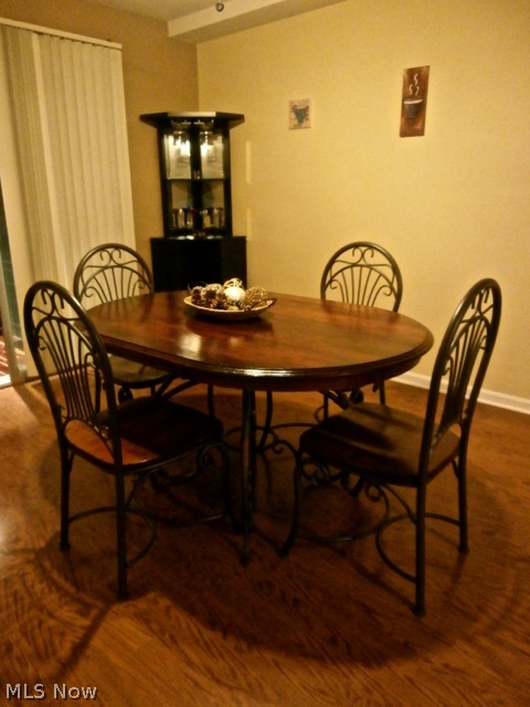 Country Club Condo - Residential