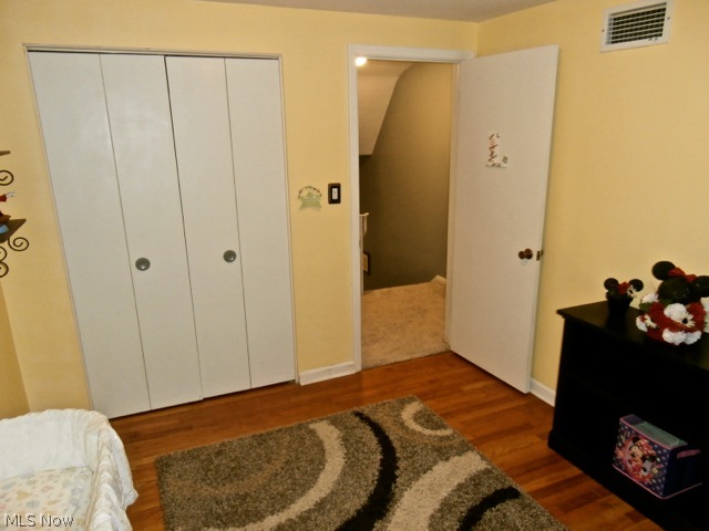 Country Club Condo - Residential