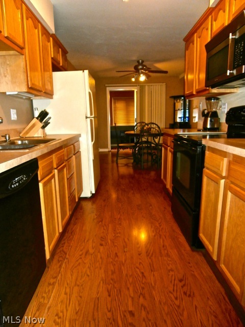 Country Club Condo - Residential