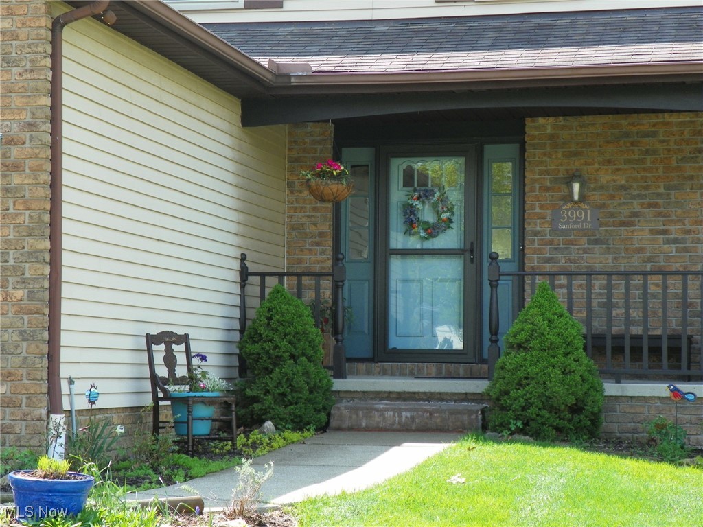 3991 Sanford Drive, Parma, Ohio image 46