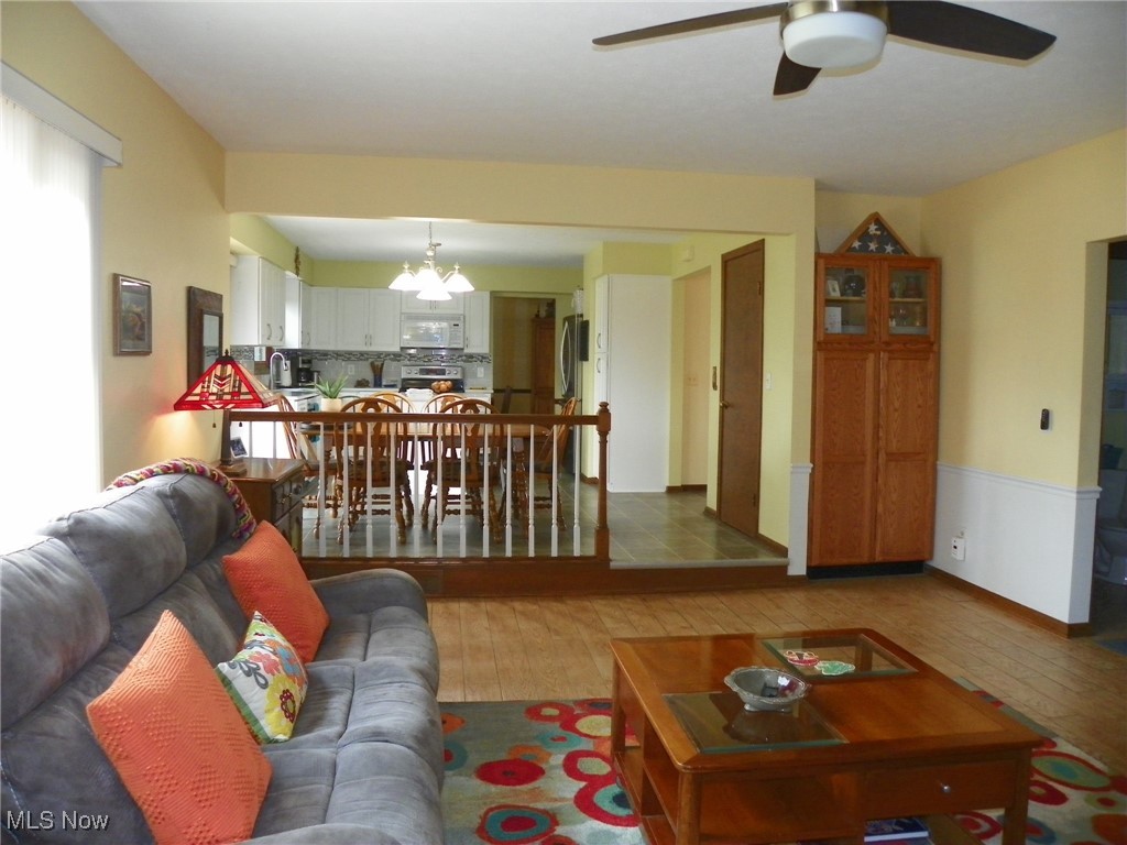 3991 Sanford Drive, Parma, Ohio image 16