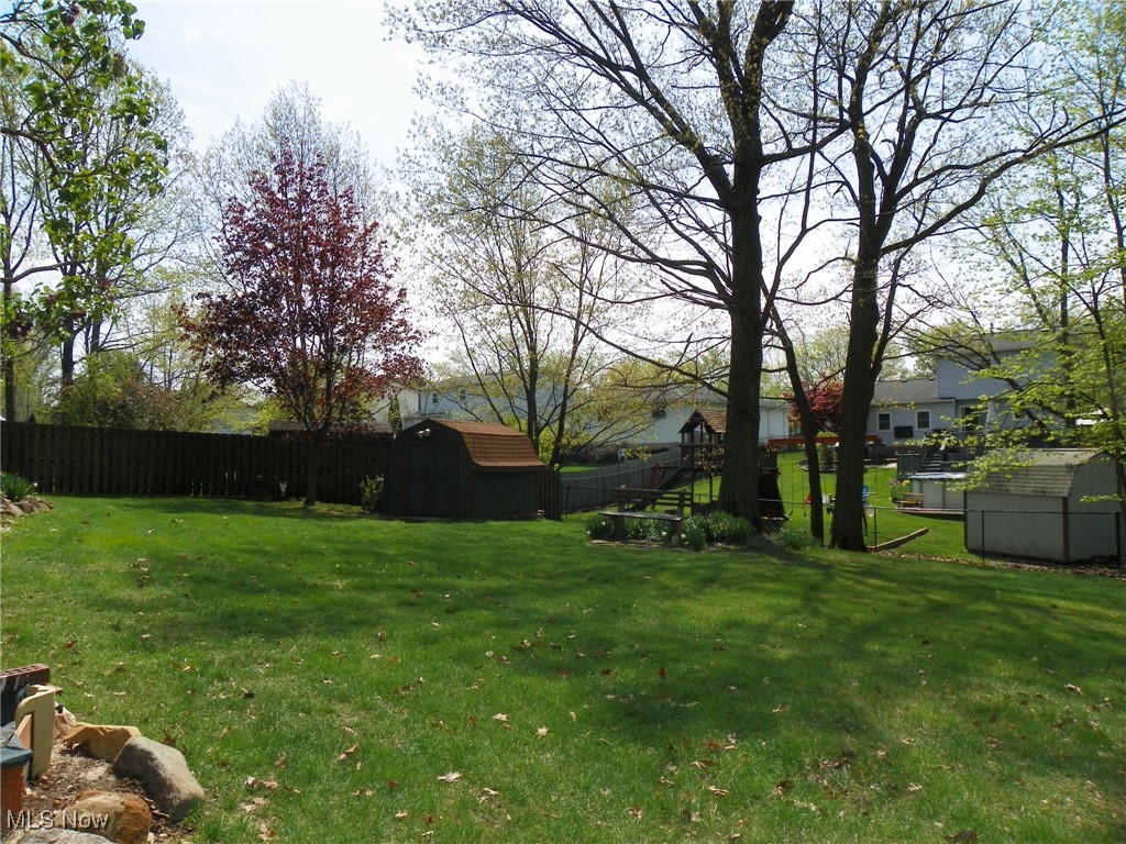 3991 Sanford Drive, Parma, Ohio image 40