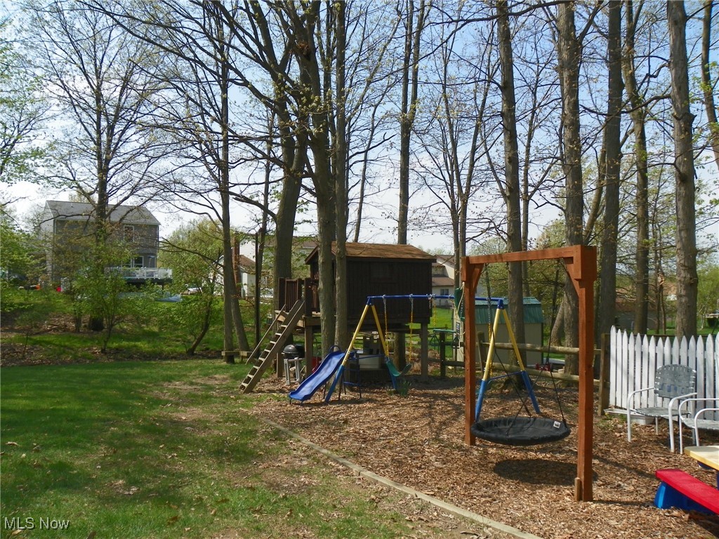 3991 Sanford Drive, Parma, Ohio image 41