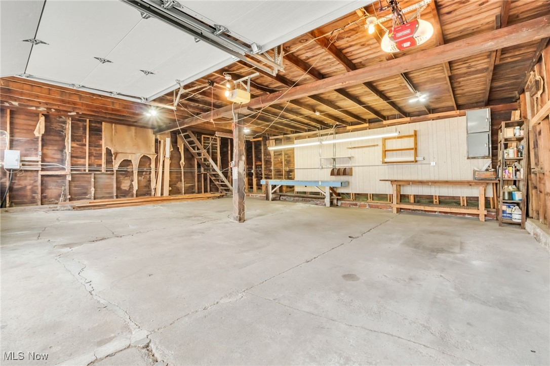 6411 Luelda Avenue, Parma, Ohio image 42