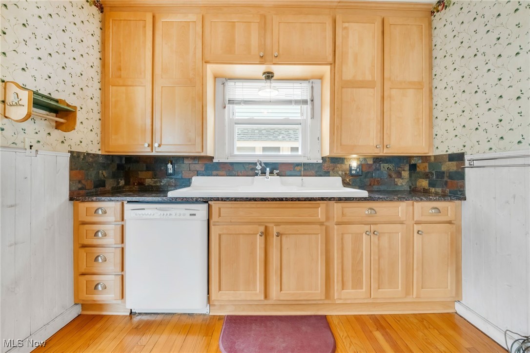 6411 Luelda Avenue, Parma, Ohio image 18