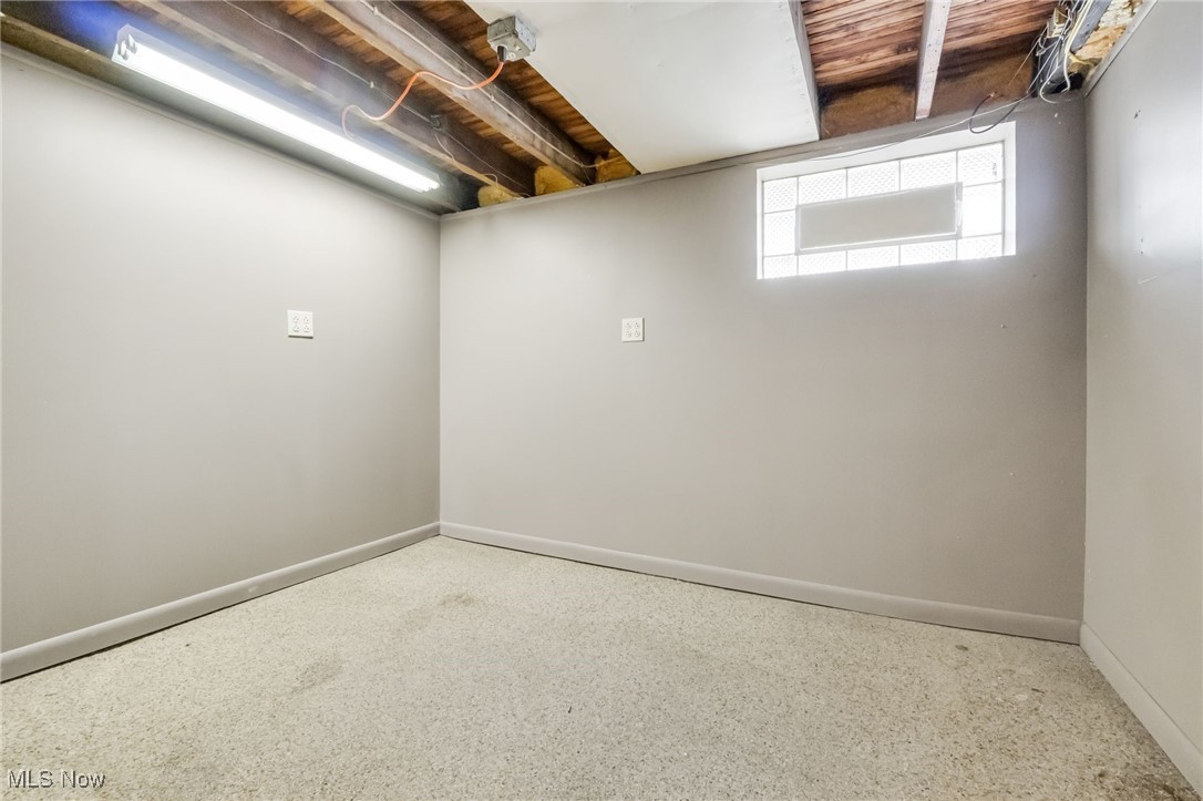 6411 Luelda Avenue, Parma, Ohio image 46